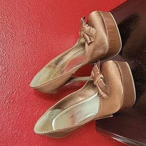 Just Fabulous Gardenia Copper Size 7.5  5 inch Heels